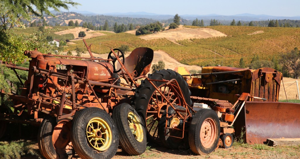 3_AM3_DRIVEN-TRACTOR_photo credit Ray Anderson